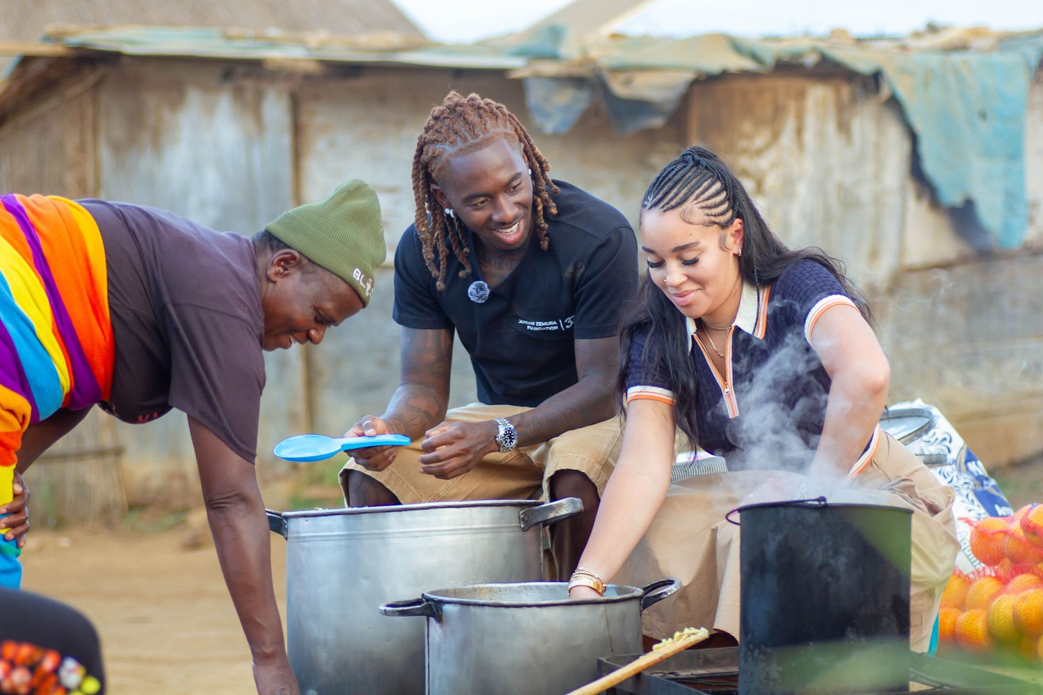 Distributing hot food to the community